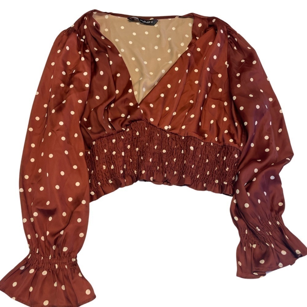 Zara satin finish polka dot crop top. Scrunched band and elastic sleeves. Large
